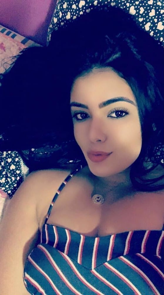 Sexy Call Girl in Lucknow